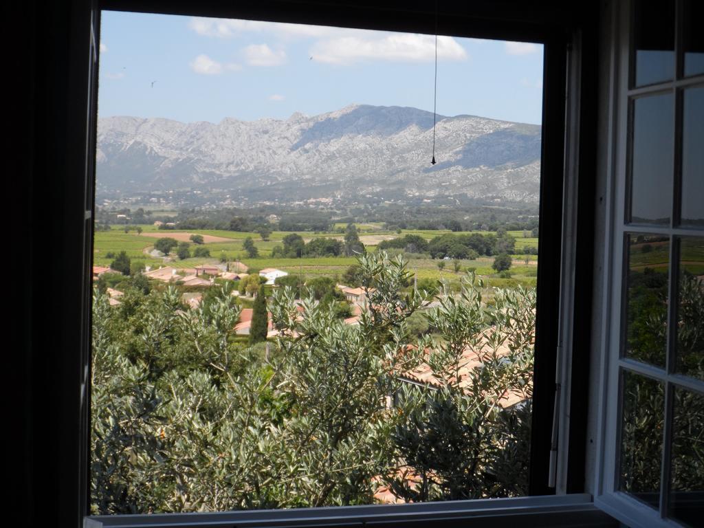 Place Du Chateau Pourrieres Εξωτερικό φωτογραφία