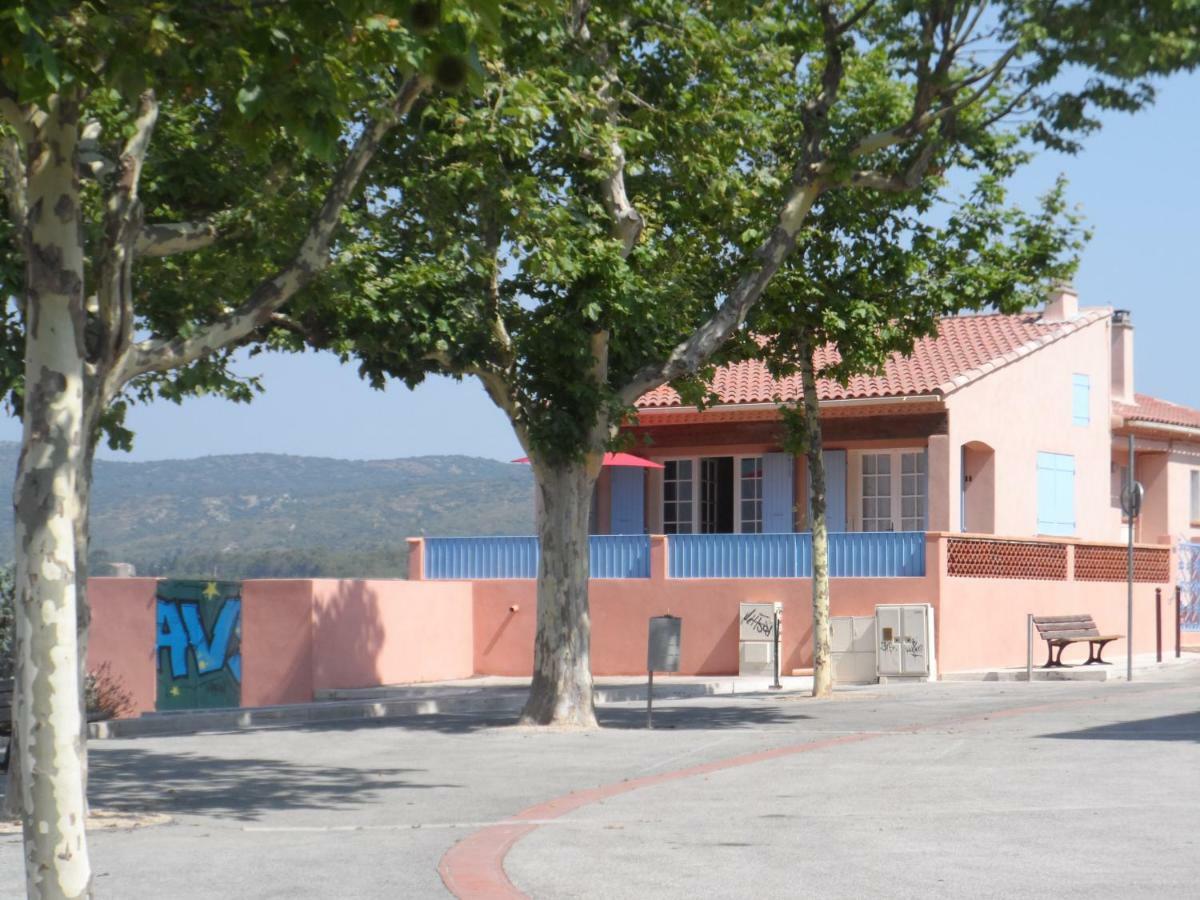 Place Du Chateau Pourrieres Εξωτερικό φωτογραφία